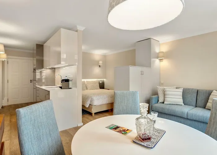 Oporto - Wine Cellars