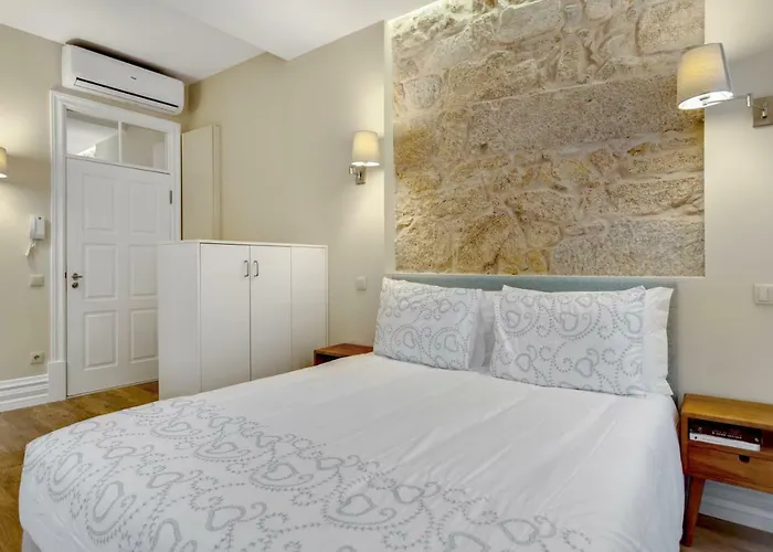 Oporto - Wine Cellars *