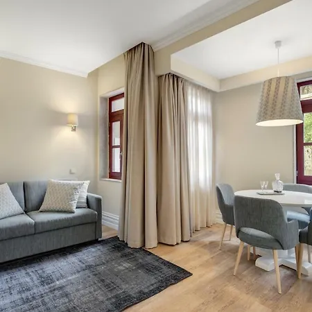 Oporto - Wine Cellars *