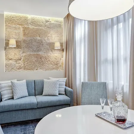 Oporto - Wine Cellars *