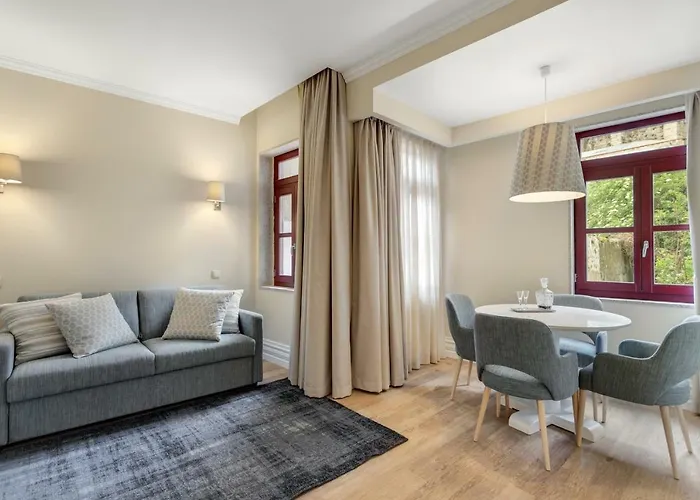 Oporto Wine Cellars *