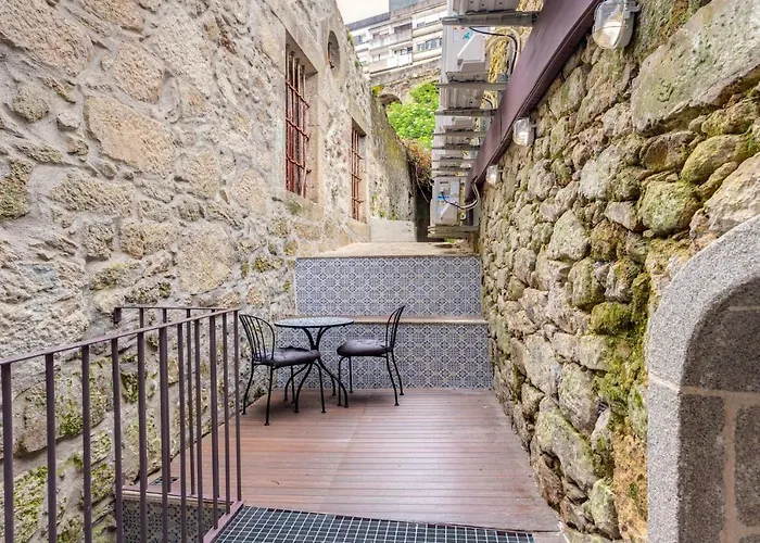 Oporto - Wine Cellars *