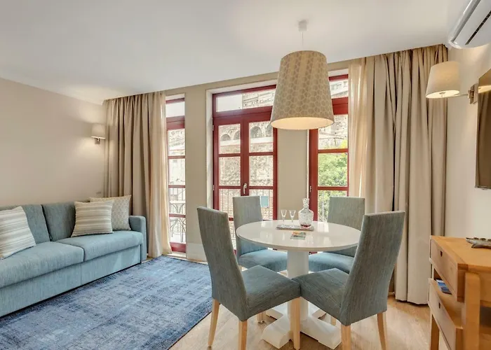 Oporto - Wine Cellars